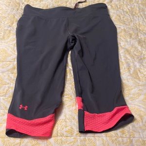 X-Large under armour compression capris
